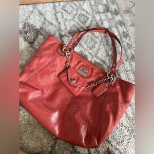 Preowned Coach Apple Leather Charm Tote change purse Handbag